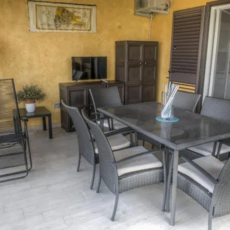 Aparthotel Riva Azzurra 3*